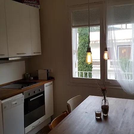 Apartament Port קולרה